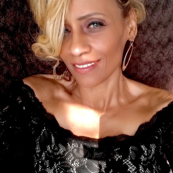 Meet your Posher, Denise - Picture 6 of 6